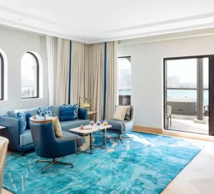 hotel luxurious